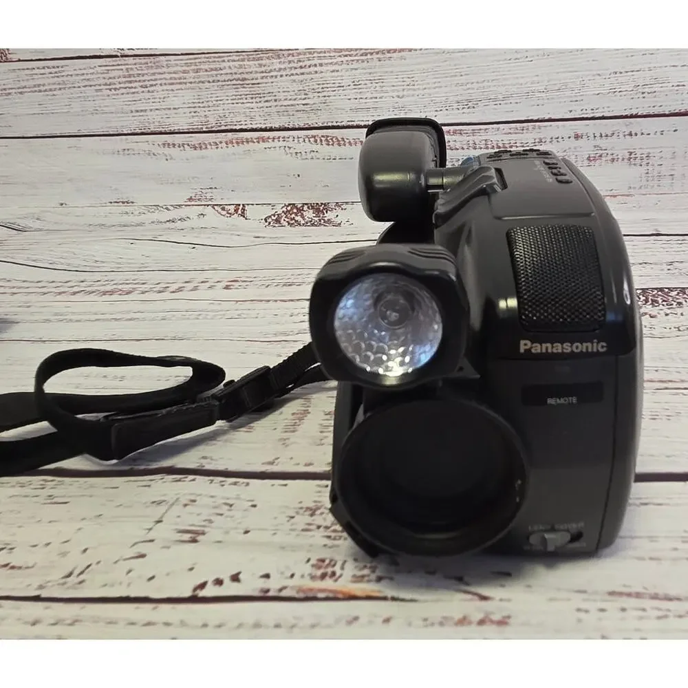 Panasonic Palmcorder IQ VHS-C Camcorder PV-IQ505 Untested w Case Accessories